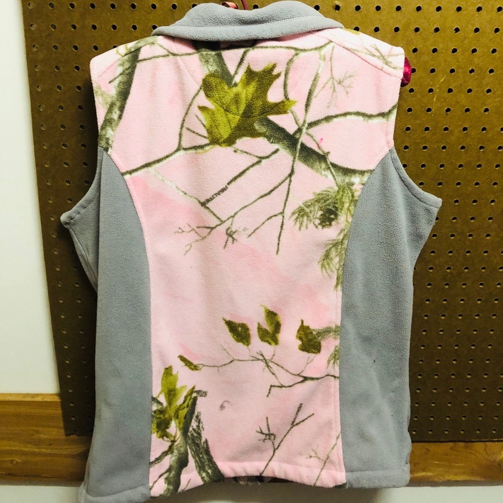 Fleece vest. - Picture 2 of 6